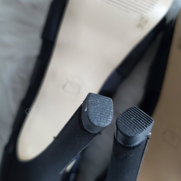 BCBGMAXAZRIA Black Satin Peep Toe Pumps SZ 8.5 - Picture 8 of 11